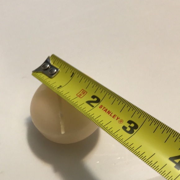 $9 item or bundle 3 $9 items for $21 offer- Floating Candles- 2packs - Picture 4 of 4